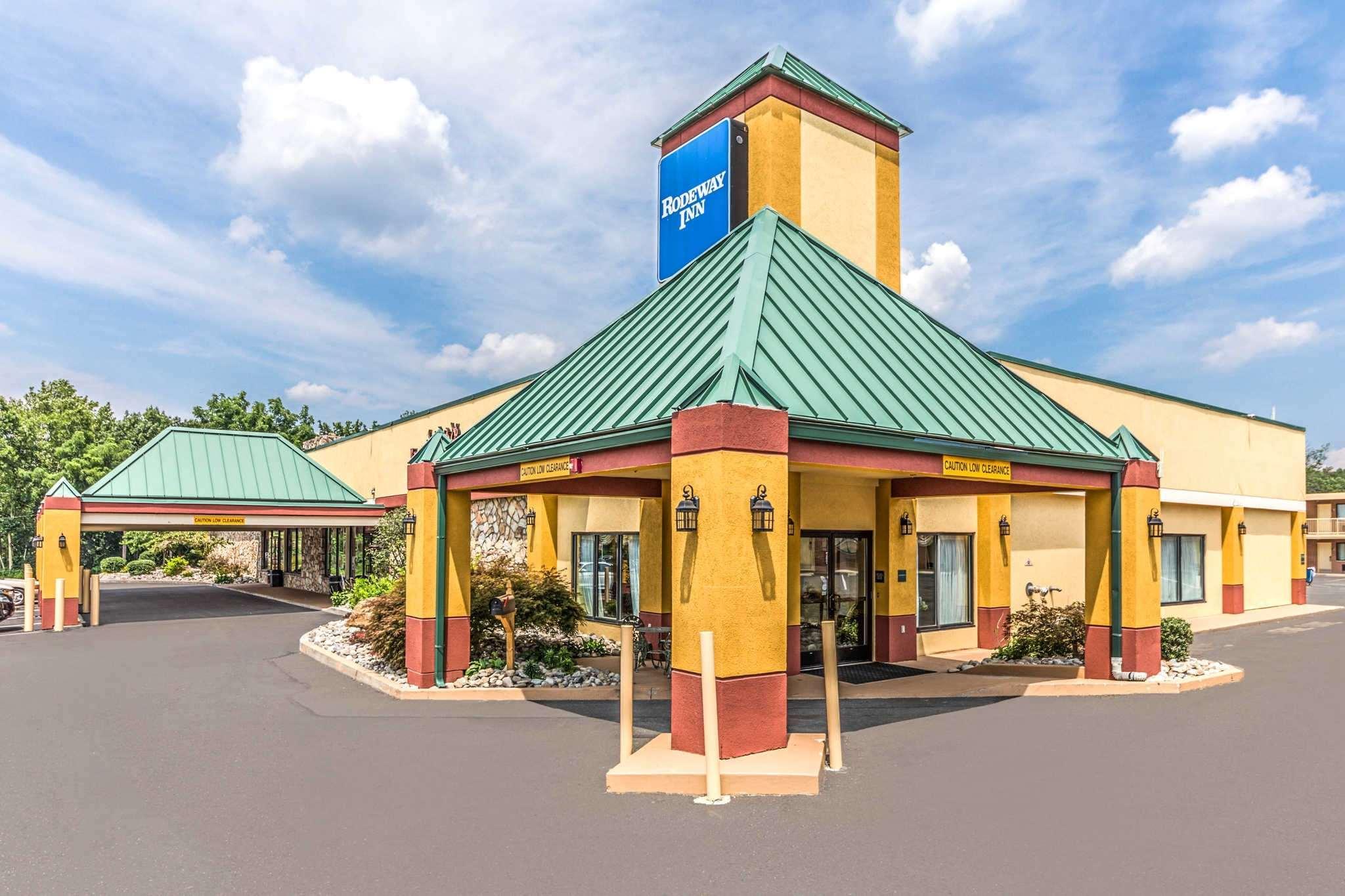 Knights Inn Montgomeryville Buitenkant foto