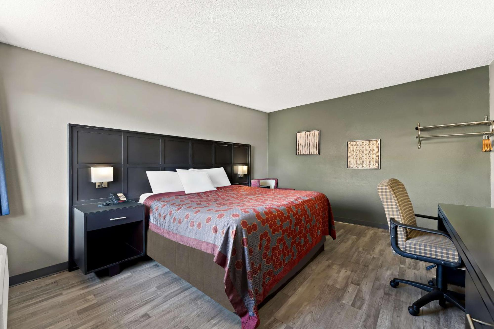 Knights Inn Montgomeryville Buitenkant foto