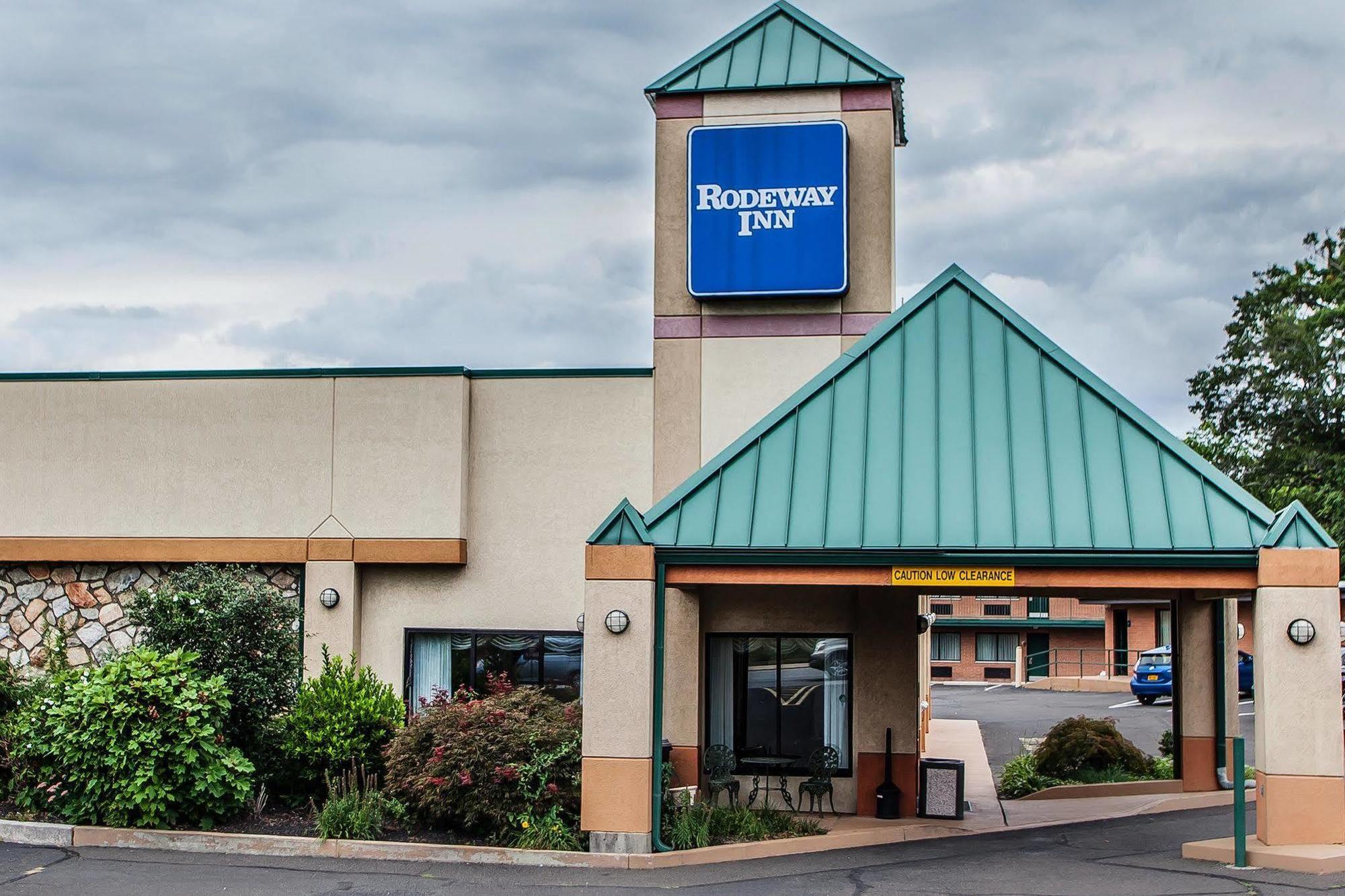 Knights Inn Montgomeryville Buitenkant foto